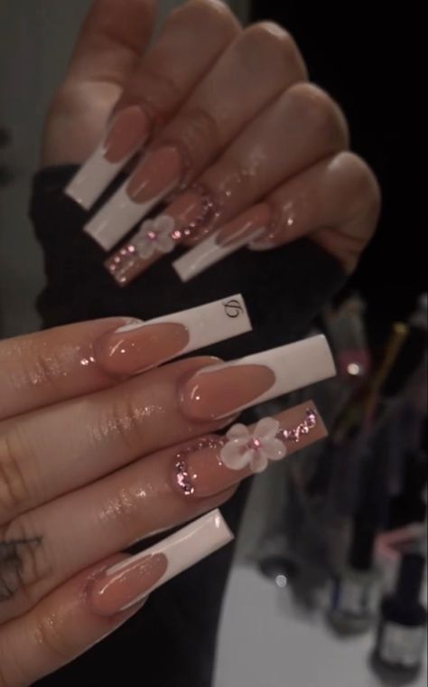 Nail Intial Ideas, Sage Green Nails With Initial, Nails With The Letter I On Them, Acrylic Nail Designs With J Initial, Red Nails With A Initial, Nails Acrylic With M Initial, Long Acrylic Nails With Letters Initials, Nail Ideas With Initial Square, Nail Designs W Initial