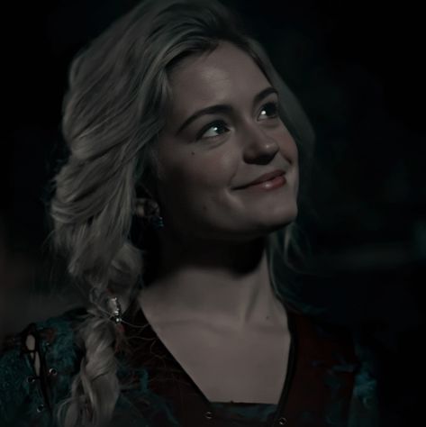 Icon Norse Queen, Freydis Vikings, Alysanne Targaryen, Light Girls, Dragon Princess, Smash Or Pass, The Last Kingdom, House Targaryen, Red Queen