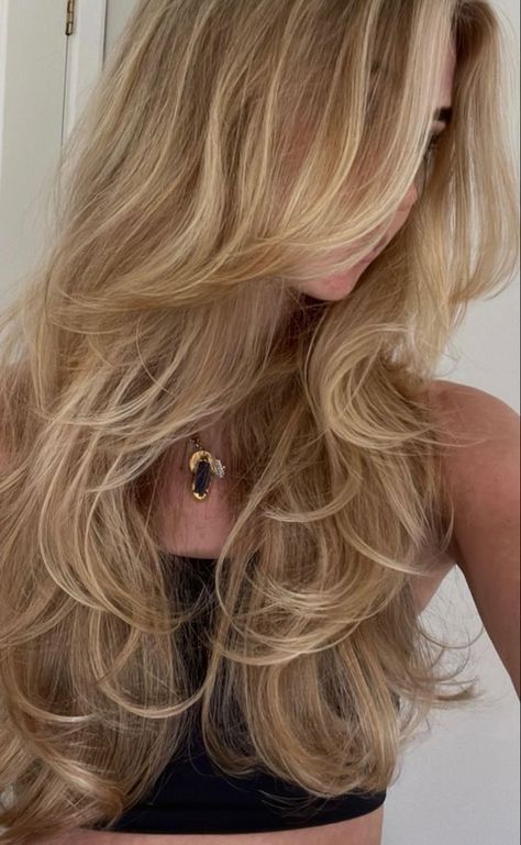 Hairstyles For Layered Hair, Blonde Hair Inspiration, Blowout Hair, Hair Stylies, Haircuts Straight Hair, Long Blonde, Hair Stylist Life, Haircuts For Long Hair, Long Blonde Hair