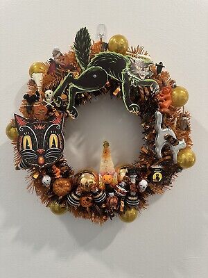 16” Handmade Halloween Wreath Vintage-Kitsch-  | eBay Thrifted Halloween Decor, Christmas Wreath Crafts, Kitsch Halloween, Vintage Halloween Costume Jewelry, Kitsch Wreath, Vintage Halloween Party Necklace, Kitsch Christmas Wreath, Joanna Parker, Pirate Wreath