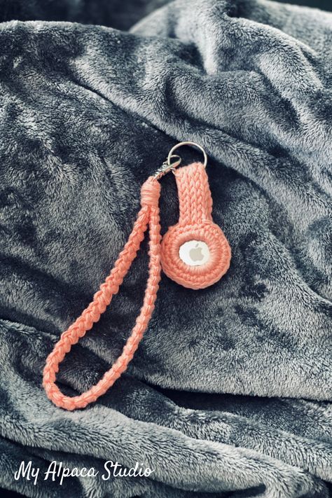 Crochet Airtag Keychain, Crochet Airtag Case, Crochet Lanyard, Airtag Keychain, Airtag Case, Unique Keychain, Air Tag, Crochet With Cotton Yarn, Apple Airtag