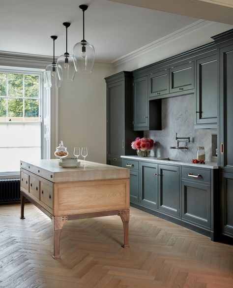 Discover the original Artichoke Cook’s Tables - form and function in perfect harmony. A design that speaks to you?⁠ ⁠ #CraftedByArtichoke #ArtOfArtichoke Victorian Country House, Georgian Kitchen, Georgian Townhouse, Herringbone Floor, Georgian Homes, Family Kitchen, Timber Flooring, Contemporary Kitchen, Kitchen Flooring