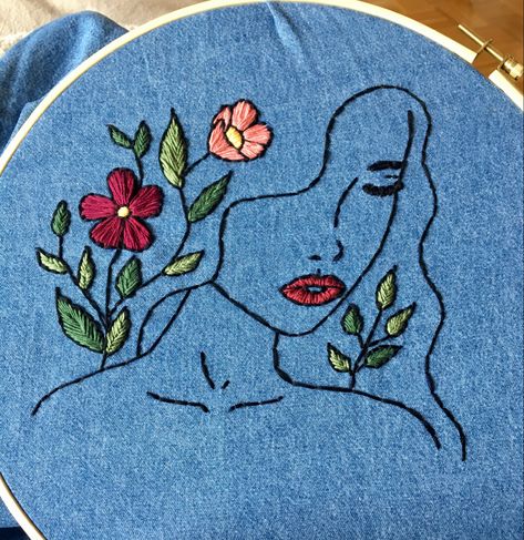 Embroidered Canvas Art, Handmade Embroidery Designs, Embroidery Stitches Tutorial, Embroidered Canvas, Hand Embroidery Projects, Graffiti Designs, Hand Embroidery Flowers, Embroidery Patterns Free, Simple Embroidery