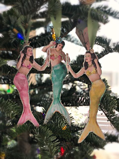 Mermaid Christmas Tree, Xmas Market, Diy Mermaid, Video Diary, Mermaid Accessories, Mermaid Illustration, Mermaid Crafts, Mermaid Christmas, Mermaid Ornament