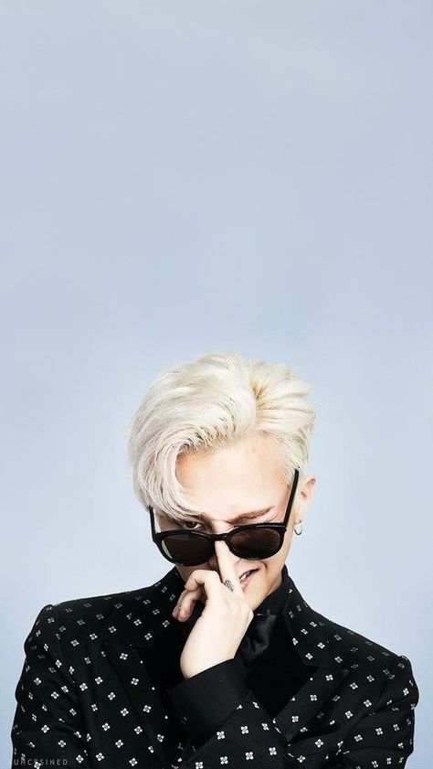 GD | Big Bang | Photoshoot Big Bang Kpop, G Dragon Top, White Bg, Gu Family Books, Gd And Top, Big Bang Top, Bigbang G Dragon, Vip Bigbang, G-dragon