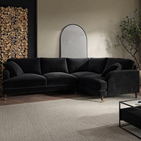 Dark Tufted Sofa, Living Room Designs With Black Sofa, Living Room Decor Black Sofa, Black Velvet Sofa Living Rooms, Black Velvet Couch, Dark Modern Living Room, Black Sofa Bed, Velvet Couch Living Room, Black Sofas