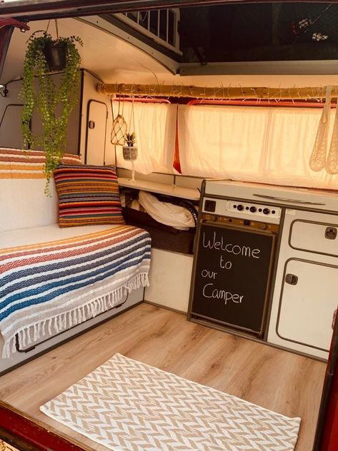 Vintage Vw Van Interior, T25 Interior, Vw T25 Interior Ideas, Westfalia Vanagon Interior Ideas, Vanagon Westfalia, Vanagon Westfalia Interior, Vw T25 Interior, Combi Vw T2, Combi Hippie