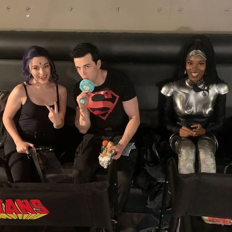 Teen Titans Cast, Joshua Orpin, Damaris Lewis, Teagan Croft, Dc Titans, Starfire And Raven, Titans Tv Series, Nightwing And Starfire, Original Teen Titans