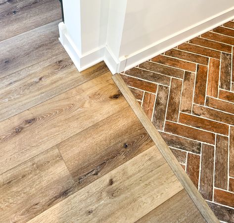 This is a great example of a beautiful transition from wood flooring to a brick tile in herringbone pattern. This would be perfect as an entryway flooring that leads into the rest of the home. 


New Construction | Home Trends 2024 | Home Design | Minnesota Home Trends Brick To Wood Floor Transition, Entryway Flooring, Brick Tile, Minnesota Home, Construction Home, Exp Realty, Brick Tiles, Floor Finishes, Home Trends