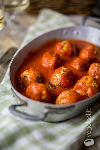 Polpette di pane al sugo Go Vegan, Cooking Art, Veggie Burger, Vegan Dishes, Going Vegan, Beautiful Food, Vegan Food, Vegan Vegetarian, Meal Planning