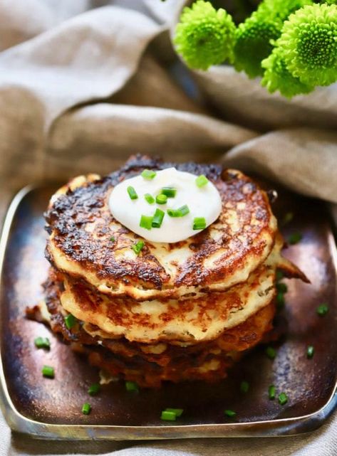 Irish Treats, Boxty Recipe, Irish Boxty, Irish Foods, Irish Recipes Authentic, Irish Cooking, Irish Potato, Irish Recipes Traditional, Irish Dishes