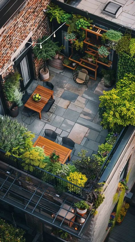 50+ Stunning Small Rooftop Ideas for a Dreamy Space - DecorWithEva Small Rooftop Ideas, Tiny Terrace, Small Rooftop, Penthouse Garden, Rooftop Ideas, Green Roof Garden, Hidden Oasis, Dreamy Space, Roof Garden Design