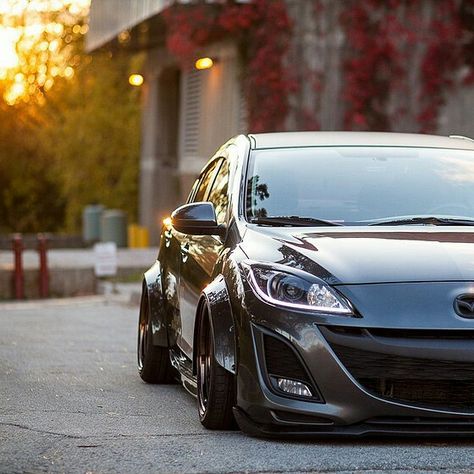 Clinched fender flares Mazda Mps, Mazda 3 Sedan, Mazda 3 Hatchback, Mazda Mazda3, Mazda Cars, S550 Mustang, Mazda 2, Car Inspiration, Chevrolet Camaro Ss