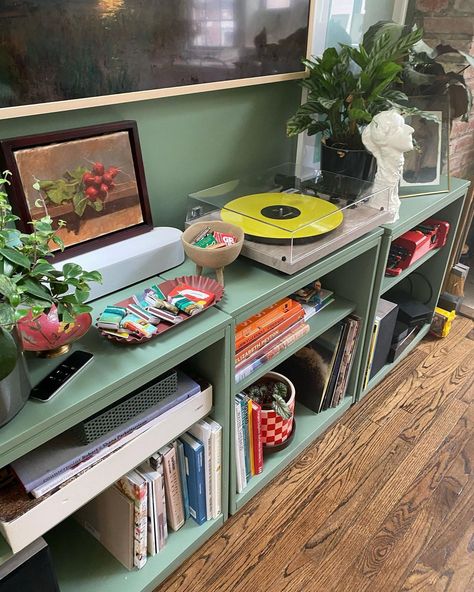 Record Player Bookshelf, Record Player Living Room, Maximalism House, Attic Bedroom Ideas Angled Ceilings, Eclectic Bohemian Living Room, Record Player Setup, Jordan Ferney, Player Aesthetic, Aesthetic Bookshelf