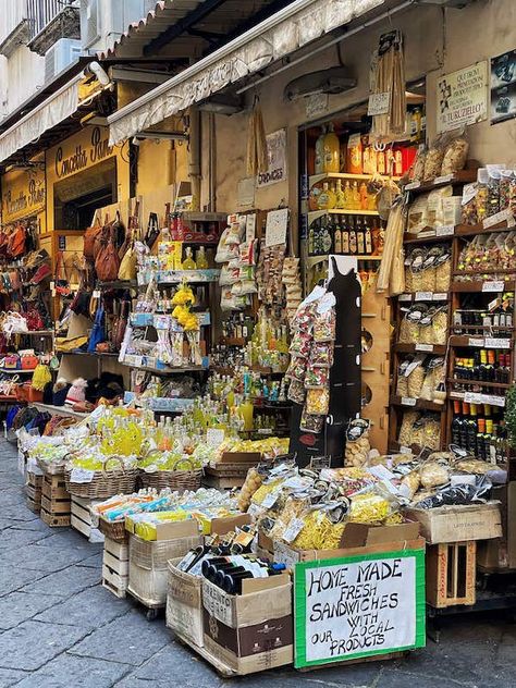 20 Best Things To Do In Sorrento, Italy Sorento Italy Outfits, Restaurants In Italy, Sorrento Aesthetic, Summer In Sorrento, Sorrento Italy Outfits, Sorrento Italy Aesthetic, Best Places To Stay In Sorrento Italy, Sorrento Italy Photography, Sorrento Restaurants