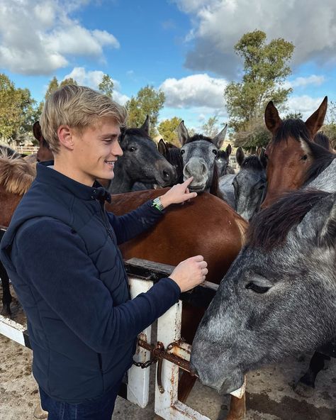 Jesse Drent, Matt Harnacke, Equestrian