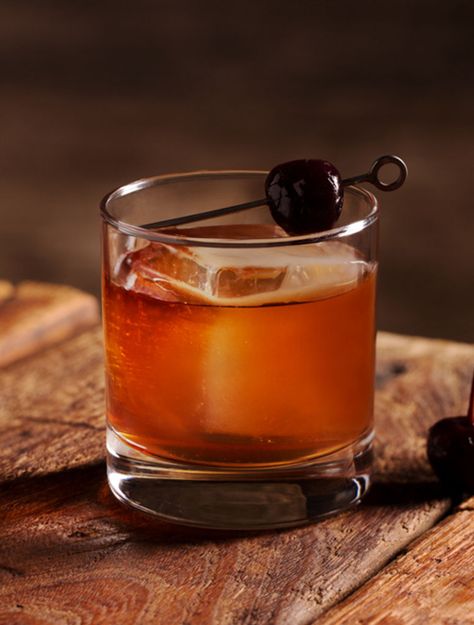 New Fashioned Cocktail | Recipe | Knob Creek® Perfect Manhattan Cocktail, Bourbon Mixed Drinks, Old Fashion Drink Recipe, Bourbon Drinks Recipes, Manhattan Drink, Manhattan Cocktail Recipe, Manhattan Recipe, Bourbon Cocktail Recipe, Knob Creek