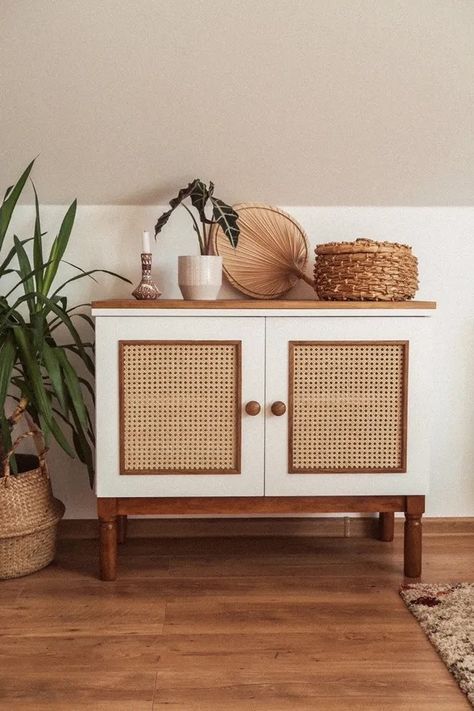 Brown Cupboards, Crockery Cabinet Design, Estilo Japandi, Crockery Cabinet, Leather Bed Frame, Architect Logo, Resort Interior, Crockery Unit, Shoe Cabinets