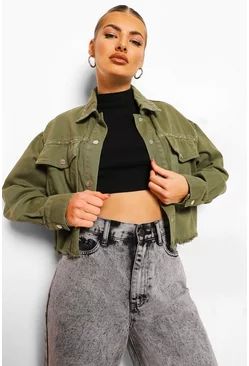 Green Denim Jacket Outfits, Slick Outfits, Cropped Jacket Outfit, Goal Aesthetic, Bug Type, Green Denim Jacket, Duster Coats, Jacket Outfit Women, Plastic Raincoat