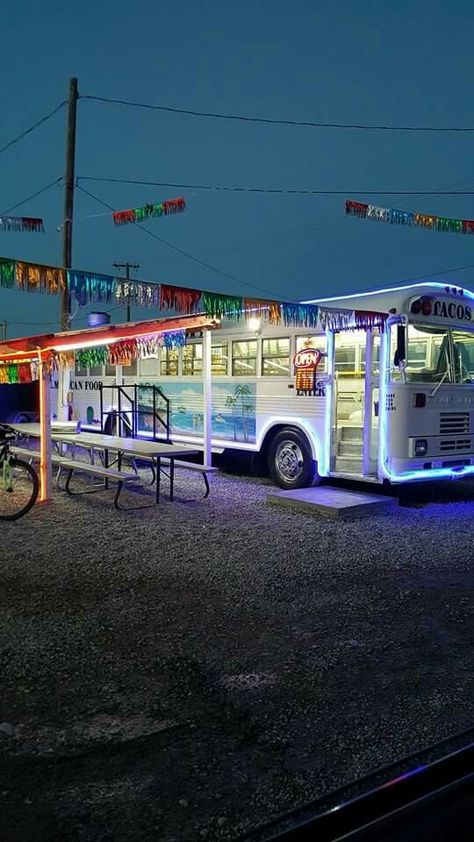 Food Truck School Bus, Bus Restaurant Ideas, Bus Food Truck, Bus Cafe, Bus Restaurant, Coffee Booth, Bus Business, Double Deck Bus, Bus Bar