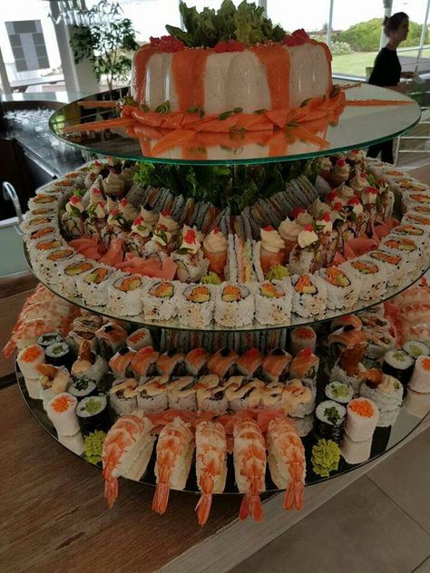 Sushi Wedding, Sushi Buffet, Catering Food Displays, Sushi Cake, Salmon Sashimi, Sushi Party, Sushi Platter, Party Food Buffet, Catering Ideas Food