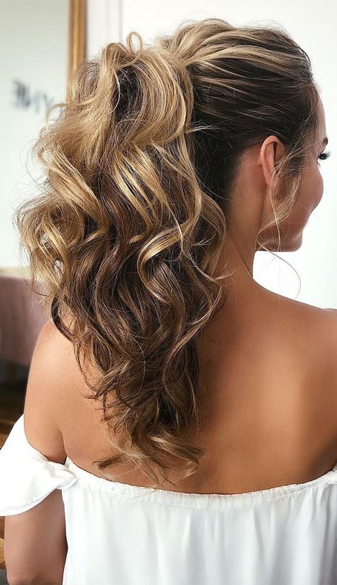 Wedding Ponytail Hairstyles, Fancy Ponytail, Summer Ponytail, Wedding Ponytail, Pretty Ponytails, Curly Prom Hair, Curly Hair Ponytail, Pony Hairstyles, High Ponytail Hairstyles