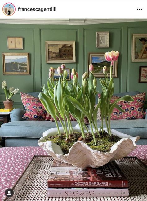 Seeking Lavender Lane, Living Colors, Deco Floral, A Living Room, Arte Floral, Sitting Room, Decoration Design, Decoration Table, Design Interior