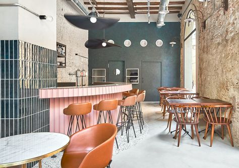 Madrid Restaurants, Barcelona Restaurants, Restaurant Pictures, Smooth Concrete, Terrazzo Tile, Terrazzo Tiles, Traditional Building, Marmaris, Painted Ceiling