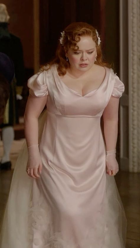 Bridgerton Dresses Penelope, Penelope Featherington Wedding Dress, Penelope Featherington Dress, Penelope Featherington Season 3, Penelope Featherington Aesthetic, Bridgerton Clothes, Bridgerton Outfits, Bridgerton Penelope, Penelope Bridgerton