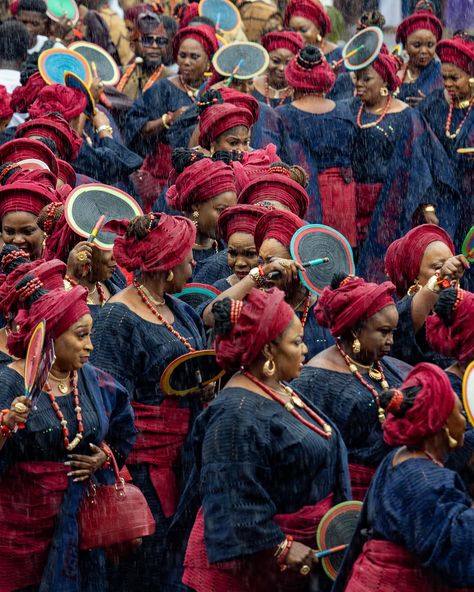 Nigerian Tribes, Trendy Pictures, Yoruba Culture, Nigerian Culture, Yoruba People, African Royalty, World Press, Black Photography, African People