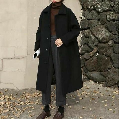 Mens Summer Pants, Dark Academia Outfits, Woolen Coat Woman, Dark Academia Outfit, Academia Outfits, Academia Style, Dark Academia Fashion, Academia Fashion, Long Coat Women