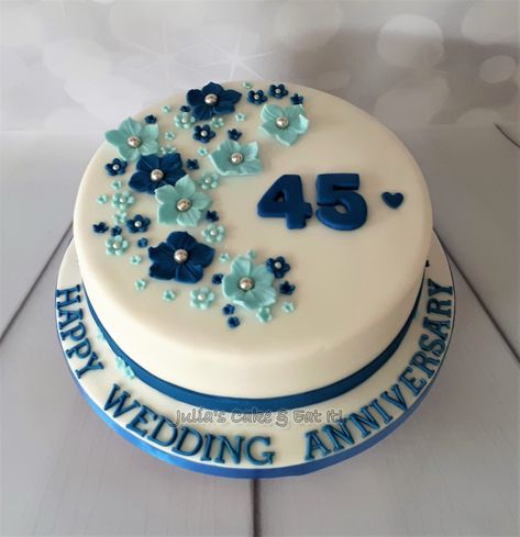 Sapphire Anniversary Cakes, 45th Wedding Anniversary Cake, Simple Wedding Anniversary Cake, Wedding Anniversary Cake Design Simple, Mom Dad Anniversary Cake, Anniversary Cake Designs For Parents, Anniversary Cakes For Parents, Anniversary Cake For Parents, Simple Anniversary Cakes