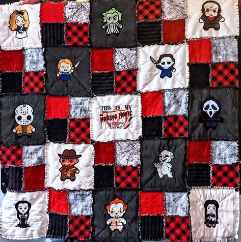 Horror Quilt, Puff Quilt, Altering Clothes, Horror Characters, Halloween Movies, Diy Couture, Michael Myers, House Goals, Scary Movies