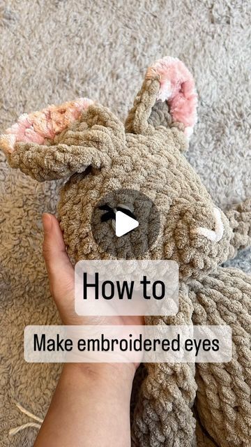 Sewing Eyes On Crochet, Crochet Embroidered Eyes, How To Embroider Eyes On Stuffed Animals, How To Embroider Eyes On Crochet, Embroidered Eyes On Crochet, Crochet Sleepy Eyes, Crochet Embroidery Eyes, Crochet Eyelashes, How To Embroider Eyes On Amigurumi