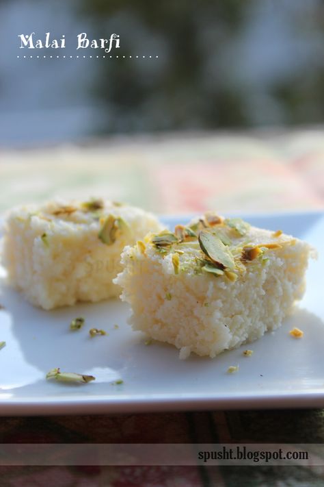 Spusht | Malai Barfi Recipe | Malai Burfi | Milk Cake Recipe | Indian sweet dessert | How to make malai barfi at home | Food photography Milk Cake Recipe Indian, Kalakand Recipe, Bengali Sweets, Recipe Indian, Sweet Recipe, Milk Cake, Indian Sweet, Instant Recipes, Indian Desserts