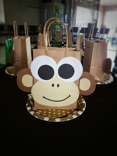 Monkey Party Ideas Decorations, Monkey Bday Party, Grumpy Monkey Birthday Party, Monkey Party Theme, Monkey Themed First Birthday, Monkey Birthday Decorations, Monkey Birthday Party Ideas, Monkey Birthday Party Decorations, Monkey Birthday Theme