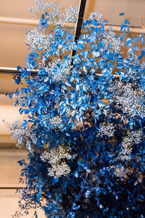 Blue Floral Installation, Shades Of Blue Party, Blue Orchid Centerpieces, Blue Arrangements, Wedding Flowers Navy Blue, Blue Floral Decor, Star Themed Wedding, 50 Shades Of Blue, Tiffany Blue Weddings