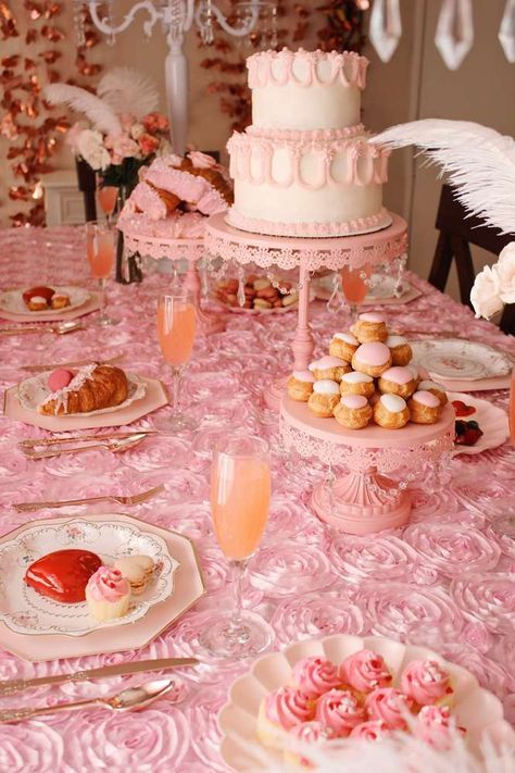 Marie Antoinette Tea Party Aesthetic, Cute Tea Party Aesthetic, Marie Antoinette Picnic, Rococo Tea Party, Marie Antoinette Themed Party, Pink Tea Party Birthday, Marie Antoinette Tea Party, Marie Antoinette Party Decorations, Rococo Birthday Party