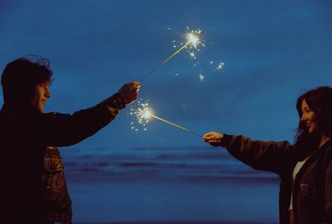 Audrie + Brady on the Oregon Coast 🎥 • • hosted by: @karalaynebeckerphotography & @sona.co.photo • Movie scenes, screen grabs, passion, sparks, sparklers, cigarette shoot, moody photography, cinematic, cinematography, Oregon photographer, Colorado couples photographer, documentary style photography, storytelling Film Stills Love, Cinematic Love Aesthetic, Colorful Movie Scenes, Beautiful Cinematography Movies, Nostalgic Film Photography, Dancing Cinematography, Romantic Movie Stills, Friendship Cinematography, Cinematic Photography Backgrounds