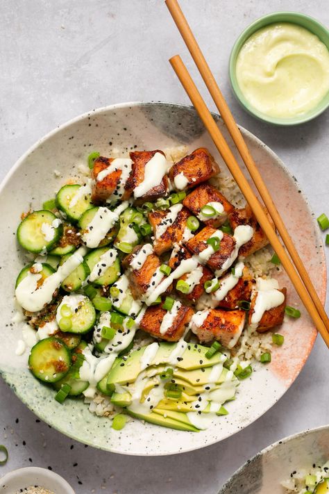 Salmon Bowls with Wasabi Mayonnaise | Every Last Bite Plant Based Whole 30, Wasabi Recipes, Salmon Meatballs, Intro Ideas, Gaps Intro, Whole Thirty, Wasabi Sauce, Salmon Bowls, Mushroom Bacon