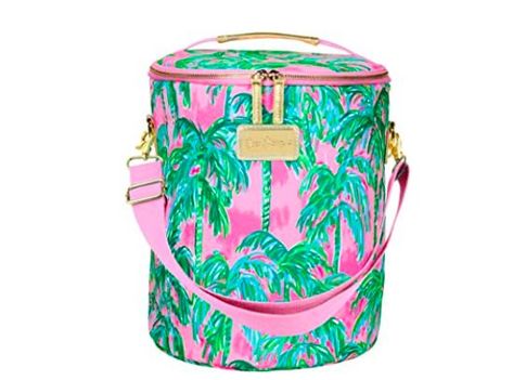 Lilly Pulitzer Pink/Green Insulated Soft Beach Cooler with Adjustable/Removable Strap and Double Zipper Close, Suite Views Disney Packing List, Cute Plates, Beach Must Haves, Lilly Pulitzer Patterns, Beach Cooler, Beach Mom, Picnic Cooler Bag, Summer Beach Bag, Picnic Cooler