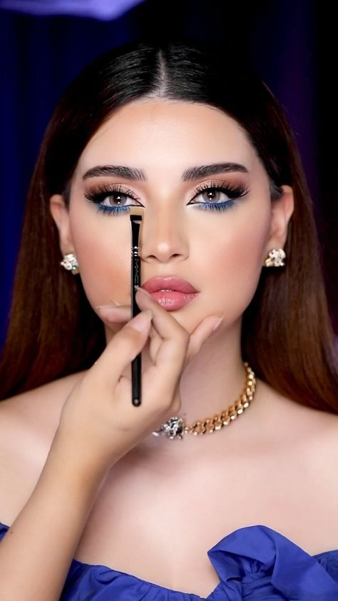 Light Blue Prom Makeup, Eye Makeup Blue Dress, Eyeshadow Blue Eyes, Blue Prom Makeup, Silver Eyeshadow Looks, Formal Eyeshadow, Blue Eyeliner Makeup, Light Blue Prom, Quinceanera Makeup