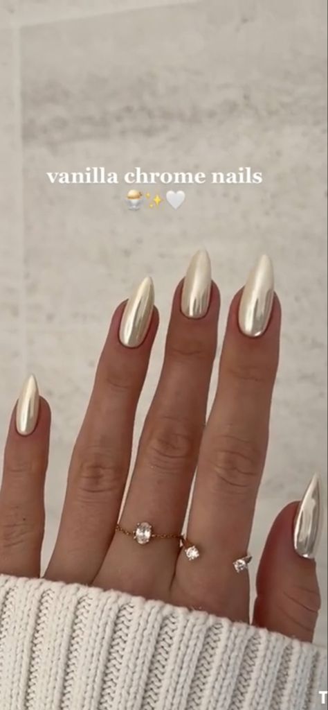 Off White Nails With Chrome, Cocktail Onions Drink, Classy Sheek Nails, Nails For Formal Dance, Minimal Nye Nails, Classy Winter Nails 2023, Chrome Nails Tan Skin, Basic New Years Nails, Sorority Formal Nails