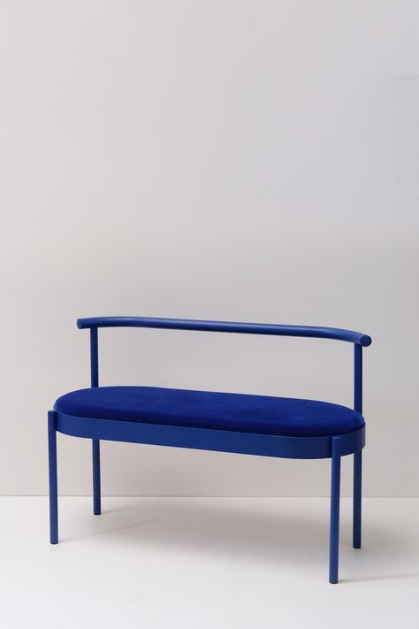 Bench Seat Furniture, Blue Bench, Soft Chair, Apt Ideas, Love Chair, Blue Furniture, House Furniture Design, Cafe Interior Design, Love Blue