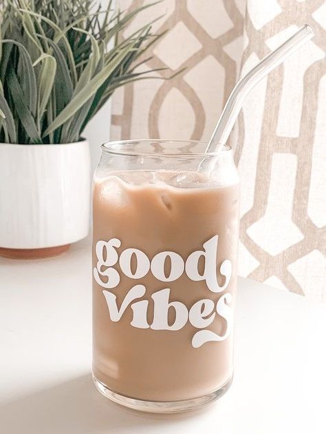 ✨ Coffee Birthday, Beverage Glasses, Cute Coffee Cups, Coffee Cup Design, Glass Coffee Cups, Custom Cups, Iced Coffee Cup, Cute Cups, Custom Coffee