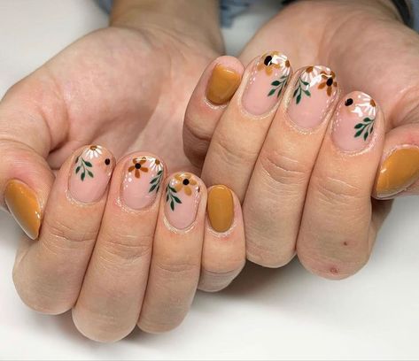 Nails September, Nails Autumn, September Nails, Floral Nail Designs, Floral Nail, Fall Acrylic Nails, Autumn Nails, Manicure Y Pedicure, Floral Nails