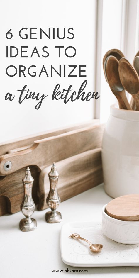 Declutter and organise your small kitchen with these genius home organization ideas! Great to organize your cabinets! Toddler Recipes, Lemon Drink, Metabolic Diet, Speed Up Metabolism, Fiber Rich Foods, Morning Habits, Tiny Kitchen, Recipe Of The Day, Organization Ideas