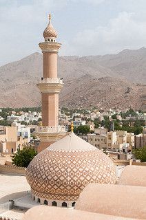 Mosquée du fort - Nizwa, Oman | by pascallemoine Oman Architecture, Nizwa Oman, تاج محل, Eastern Architecture, Muslim Culture, Oman Travel, Sultanate Of Oman, Desert Life, Beautiful Mosques