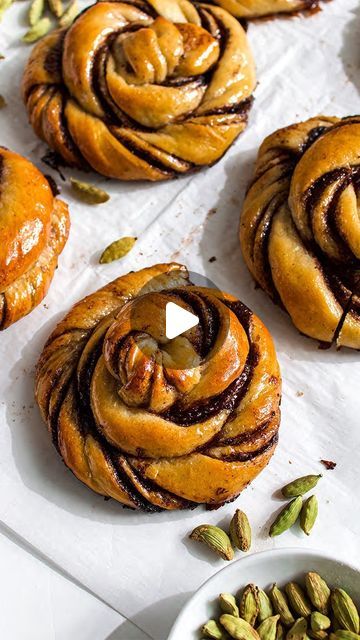 Saloni Mehta | Vegan & Eggless Baking on Instagram: "Cocoa & Cardamom Buns 

Soft and fluffy cocoa and cardamom flavored swirl buns. They smell amazing when they’re baked and these buns can be enjoyed at any time of the day! Recipe 👇👇

If you don’t like cardamom then you can sub with vanilla extract and cinnamon powder. 

Cocoa Cardamom filling:
•100g (1 cup) Granulated Sugar ( or cane sugar ) 
•2 teaspoons Cardamom Powder
•3 teaspoons Dutch Cocoa Powder 
•45g (4 tablespoons) Butter, melted ( to brush the dough)
 
Method: Combine sugar, cardamom, cocoa powder in a bowl and stir until fully combined. Leave the melted butter on the side to brush later. 

Dough: 
•125ml (1/2 cup ) Water, warm
•85ml (1/3 cup) Milk ( I have used unsweetened almond milk or any milk of choice)
•2tsp (1 sachet) Chocolate Cardamom, Brioche Bread Pudding, Cardamom Buns, Bread Puddings, Dutch Cocoa, Eggless Baking, Cardamom Powder, Cinnamon Bread, Cinnamon Powder