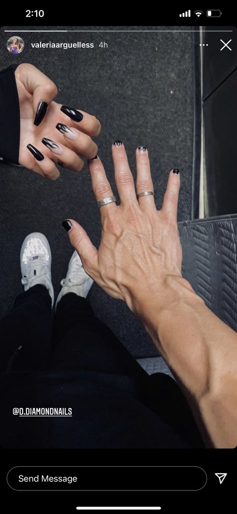 Nail Art For Men Black And White, Boyfriend And Girlfriend Nails, His And Hers Nails, Nail Ideas For Couples, Move To New York, Amber Gray, Tiny Nails, Matching Nails, Soft Launch